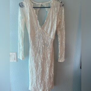 Windsor lace dress! Only tried on! NWT. Mid length with open back!